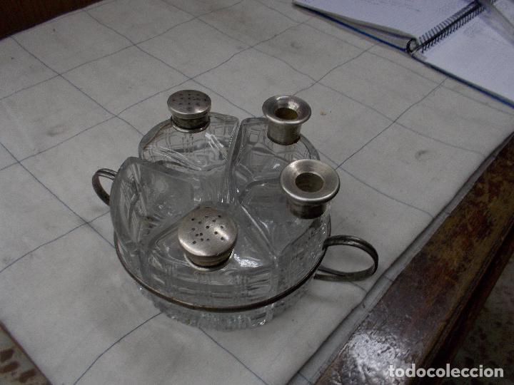 Antig&uuml;edades: salero pimentero y aceitera - Foto 8