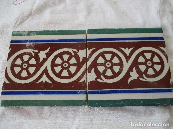 Antig&uuml;edades: Pareja de azulejos siglo XIX - Foto 1