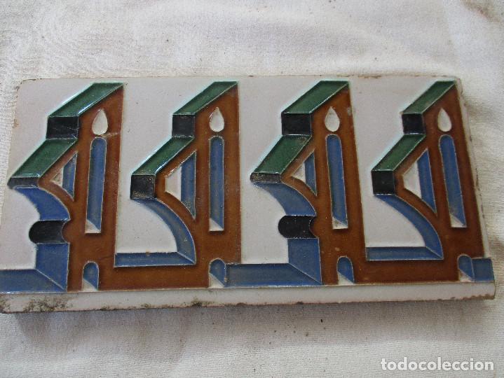Antig&uuml;edades: Azulejo del siglo XIX - Foto 1