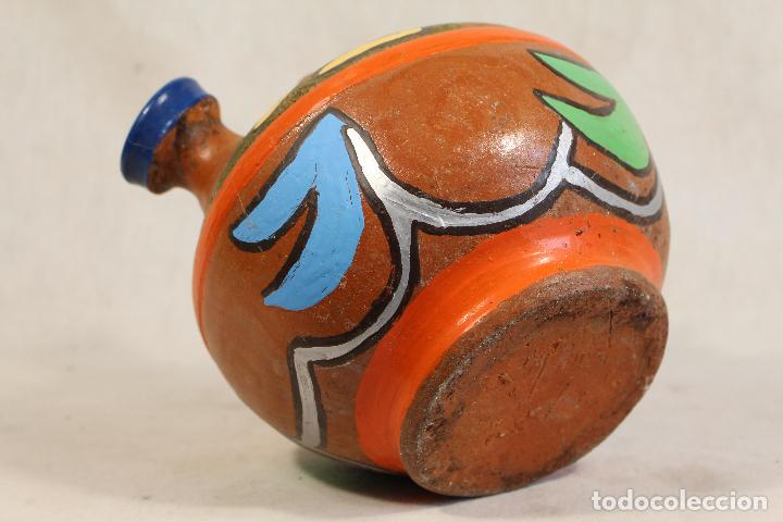 Antig&uuml;edades: botijo de ceramica pintada a mano - Foto 3