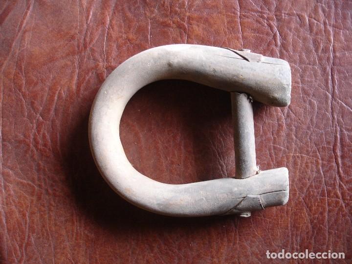 Antig&uuml;edades: CEPO DE CABALLO antiguo - Foto 1