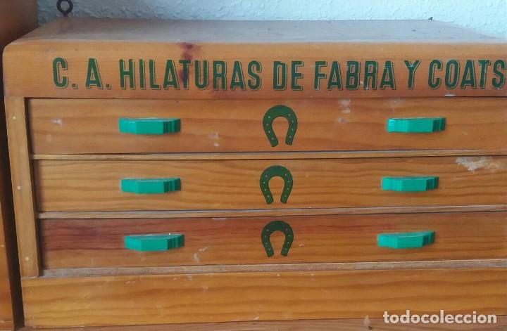 Antig&uuml;edades: Armario de la marca fabra coats - Foto 1