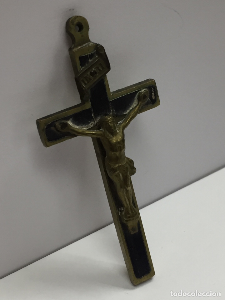 Antig&uuml;edades: Cruz de lat&oacute;n y madera - Foto 3