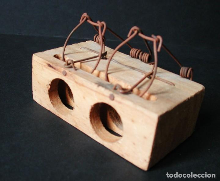 Antig&uuml;edades: RATONERA CL&Aacute;SICA DE MADERA - Foto 1
