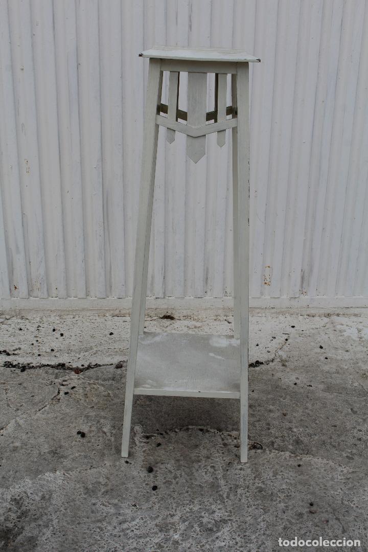 Antig&uuml;edades: PEANA JARDINERA EN MADERA REPINTADA EN BLANCO - Foto 2