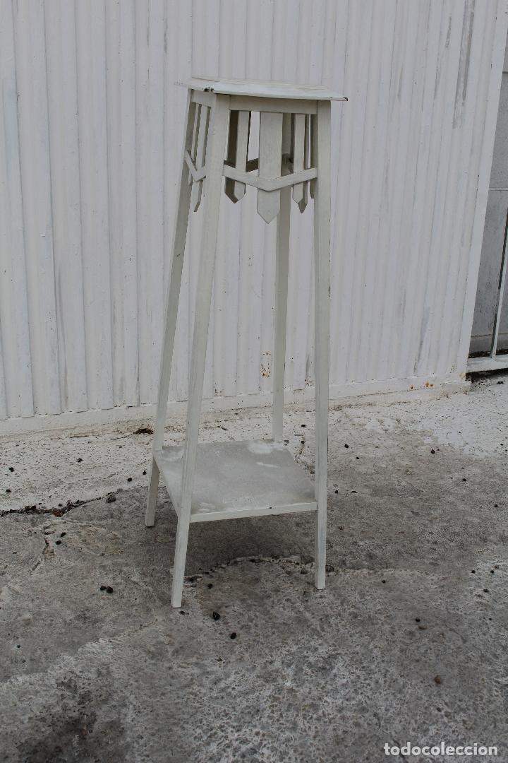 Antig&uuml;edades: PEANA JARDINERA EN MADERA REPINTADA EN BLANCO - Foto 3
