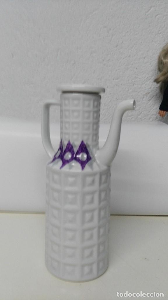 Antig&uuml;edades: jarra de porcelana  castro - Foto 3