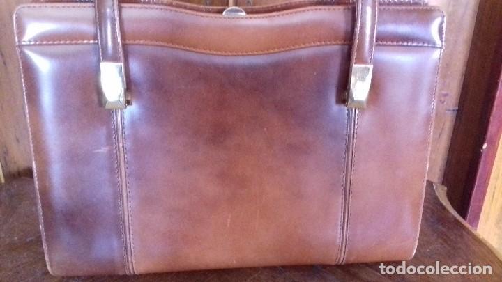 Antig&uuml;edades: ANTIGUO BOLSO MARRON. - Foto 2