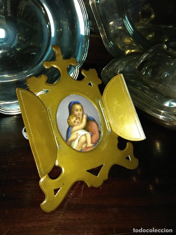 Antig&uuml;edades: Capilla Esmalte Virgen con el Ni&ntilde;o - Foto 1