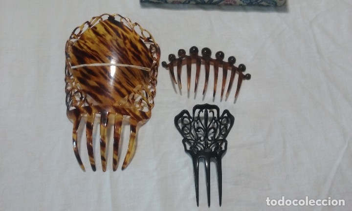 Antig&uuml;edades: Lote peinetas y mantilla. - Foto 7
