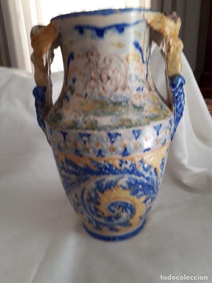 Antig&uuml;edades: Jarra antigua de Talavera - Foto 1