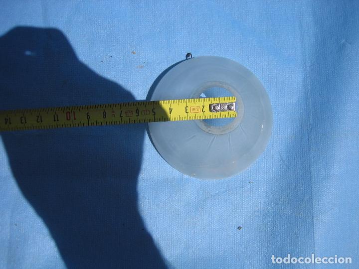 Antig&uuml;edades: Antiguo platillo de lampara de cristal - Foto 3