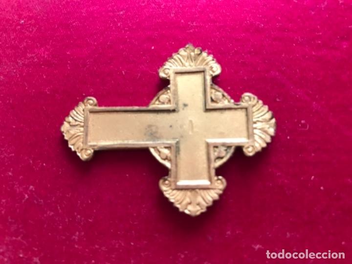 Antig&uuml;edades: Antigua cruz de bronce con elementos eucar&iacute;sticos - Foto 2