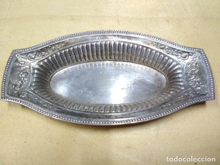 Antig&uuml;edades: PEQUE&Ntilde;A BANDEJA DE METAL - Foto 1