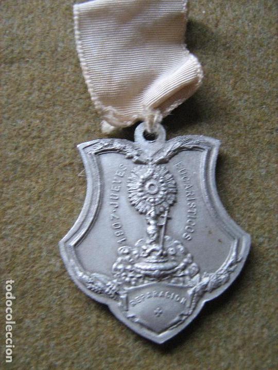Antig&uuml;edades: MEDALLA JUEVES EUCARISTICO 1907 - Foto 2
