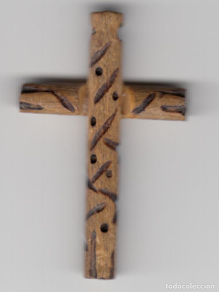 Antig&uuml;edades: CRUZ DE MADERA. 4 X 2,6 CM - Foto 1