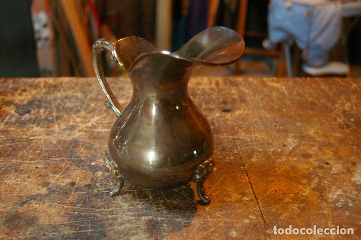 Antig&uuml;edades: Jarrita en alpaca o similar. - Foto 5