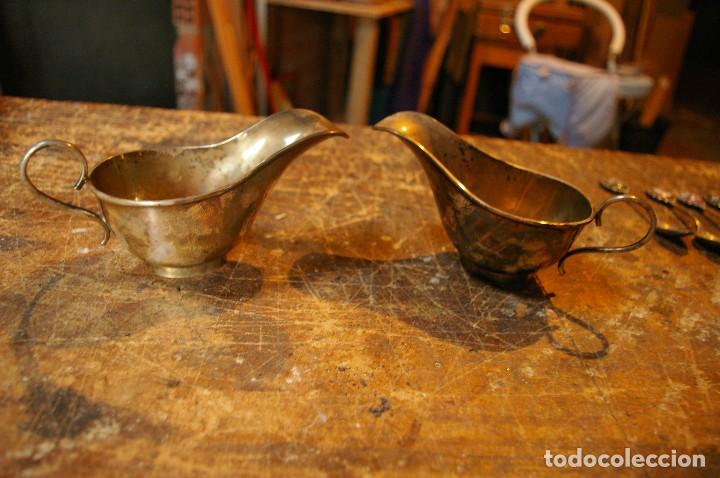 Antig&uuml;edades: dos jarras metalicas - Foto 2