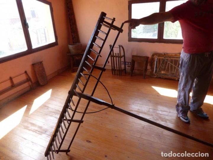 Antig&uuml;edades: Rastrillo gigante - Foto 1