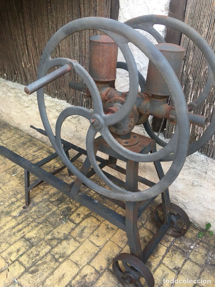 Antig&uuml;edades: BOMBA TRANSVASADORA MANUAL - Foto 4