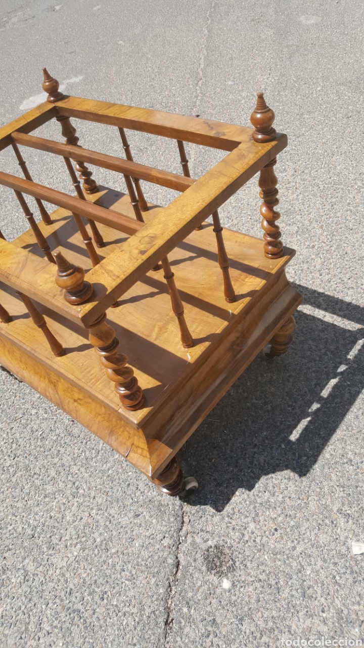 Antig&uuml;edades: Revistero de raiz - Foto 2