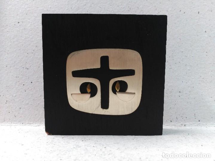 Antig&uuml;edades: ESCULTURA DE PARED EN MADERA Y PLATA. - Foto 2