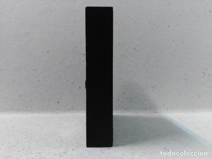 Antig&uuml;edades: ESCULTURA DE PARED EN MADERA Y PLATA. - Foto 4