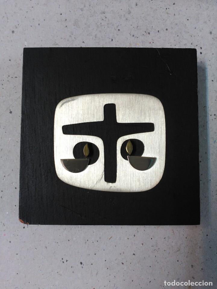 Antig&uuml;edades: ESCULTURA DE PARED EN MADERA Y PLATA. - Foto 9