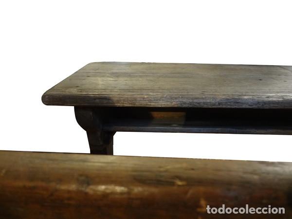 Antig&uuml;edades: Pupitre doble de madera - Foto 3