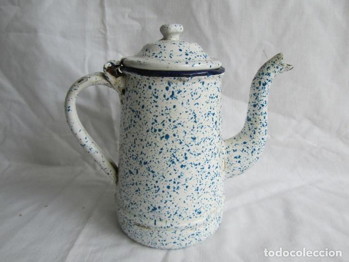 Antig&uuml;edades: Cafetera de hierro con esmalte de porcelana - Foto 3