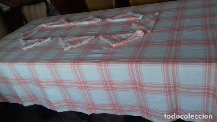 Antig&uuml;edades: ANTIGUO MANTEL CON 9 SERVILLETAS. - Foto 4