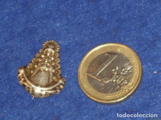 Antig&uuml;edades: PIN,BROCHE DE LA VIRGEN DEL ROCIO DE PLATA 925. - Foto 1
