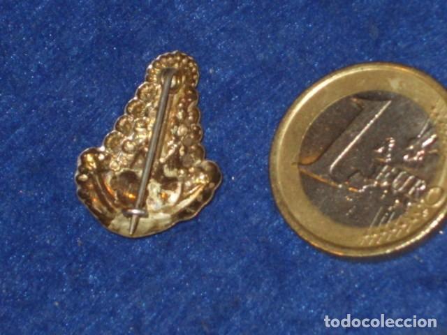 Antig&uuml;edades: PIN,BROCHE DE LA VIRGEN DEL ROCIO DE PLATA 925. - Foto 3