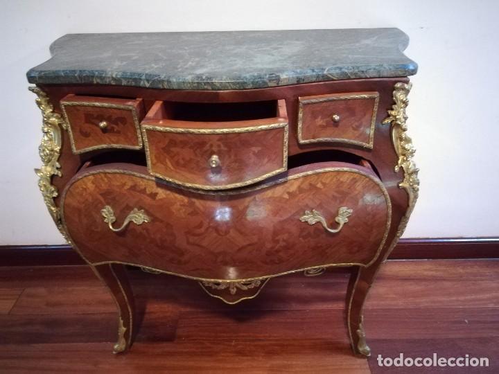 Antig&uuml;edades: C&oacute;moda estilo Luis XV - Foto 1