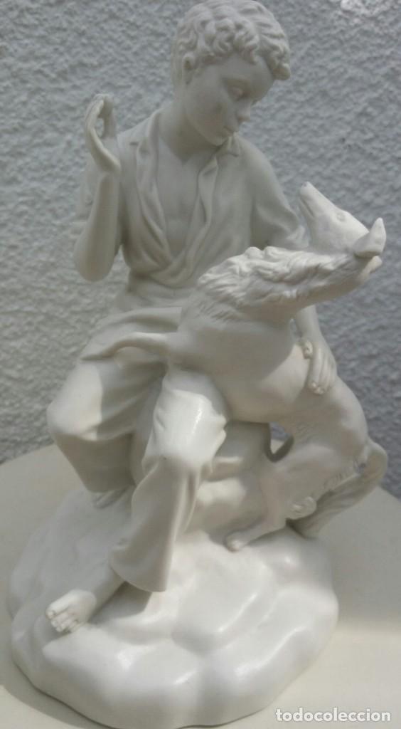 Antiques: FIGURA DE PORCELANA DE BISCUIT FUNDACI&Oacute;N DE GREMIOS MED. S. XX