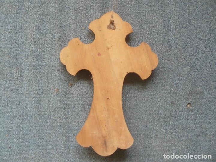 Antig&uuml;edades: Benditera de madera y Cristo de plata  Siglo XIX - Foto 5