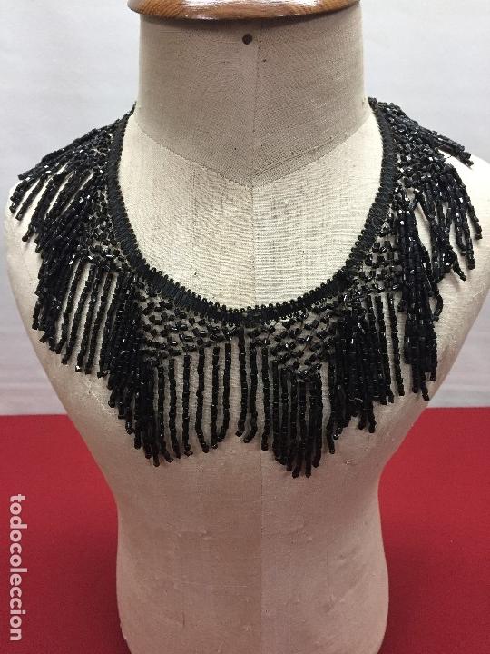 Antig&uuml;edades: Collar de azabache. - Foto 1