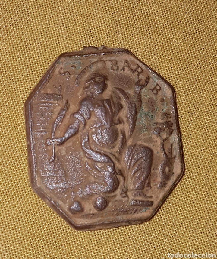Antig&uuml;edades: Medalla Cristo encadenado y Santa Barbara - Foto 2