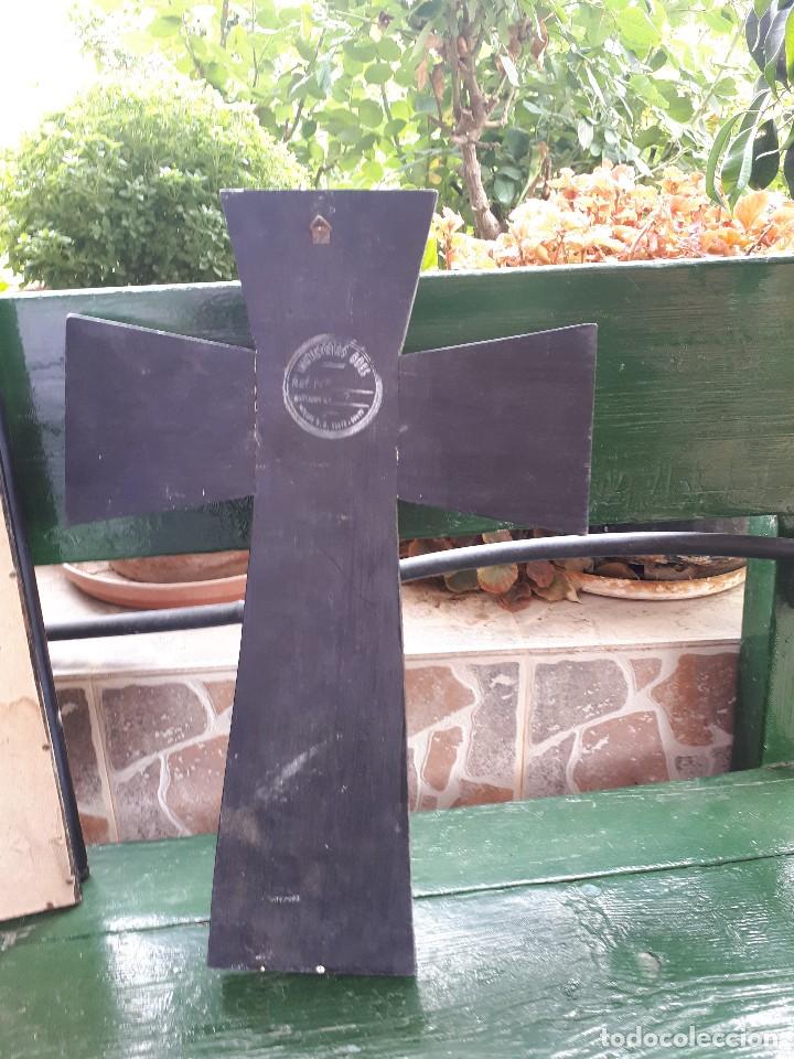 Antig&uuml;edades: antaigua cruz con cristo - Foto 4
