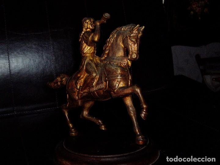 Antig&uuml;edades: Bronce El Mensajero Ppios. S. XX - Foto 3