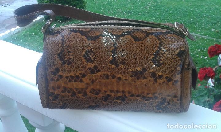 Antig&uuml;edades: Bolso de piel de serpiente - Foto 1