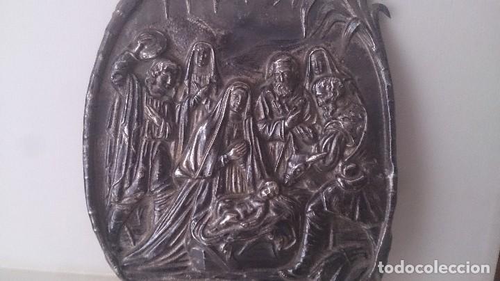 Antig&uuml;edades: Nacimiento en chapa de cobre 20 ctms - Foto 2