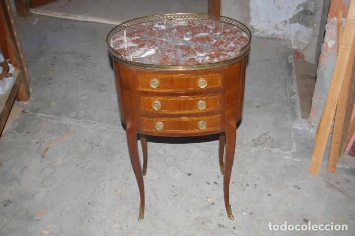 Antig&uuml;edades: mesa auxiliar con cajones y marmol. - Foto 9