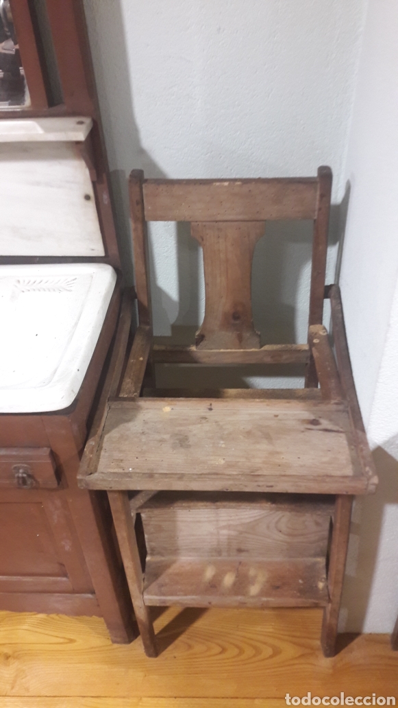 Antig&uuml;edades: Mesa para comer ni&ntilde;o rustica antigua - Foto 1