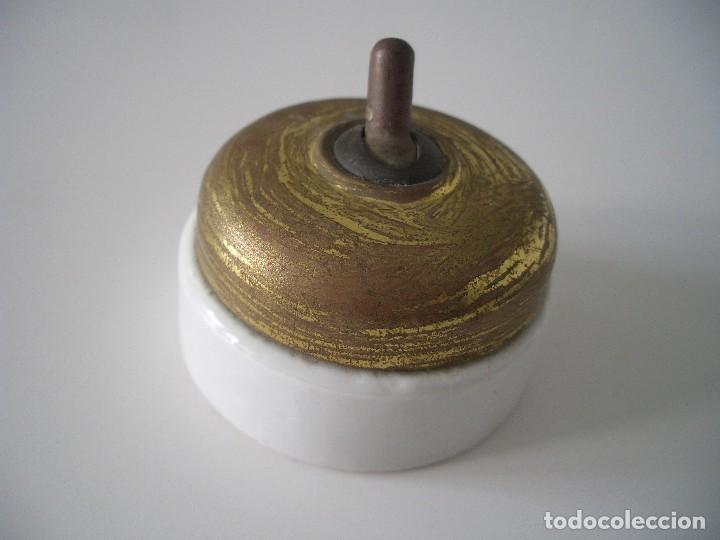 Antig&uuml;edades: Interruptor Antiguo de Porcelona - Foto 2