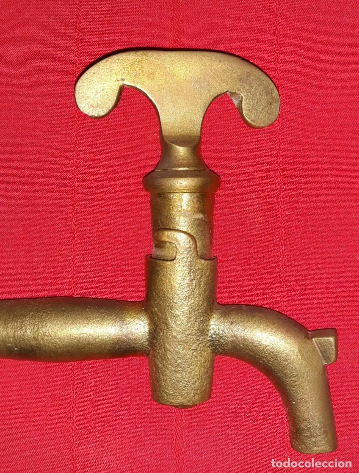 Antig&uuml;edades: GRIFO DE BOTA DE BRONCE SIGLO XIX - Foto 4