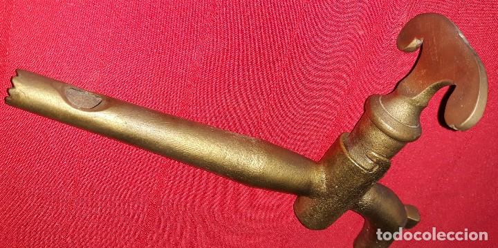 Antig&uuml;edades: GRIFO DE BOTA DE BRONCE SIGLO XIX - Foto 5