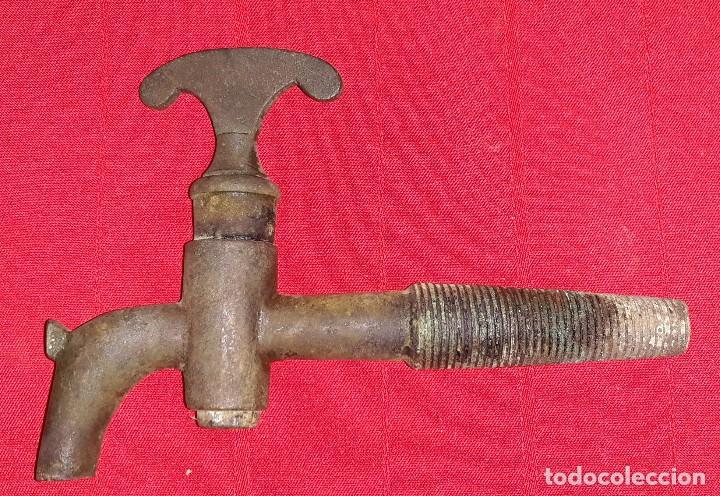Antig&uuml;edades: GRIFO DE BOTA DE BRONCE SIGLO XIX - Foto 1