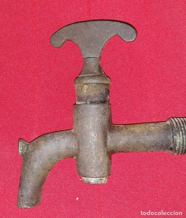 Antig&uuml;edades: GRIFO DE BOTA DE BRONCE SIGLO XIX - Foto 2