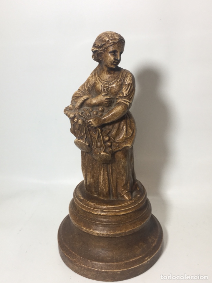 Antig&uuml;edades: Escultura de Pastora M&eacute;rida 21 cm - Foto 1